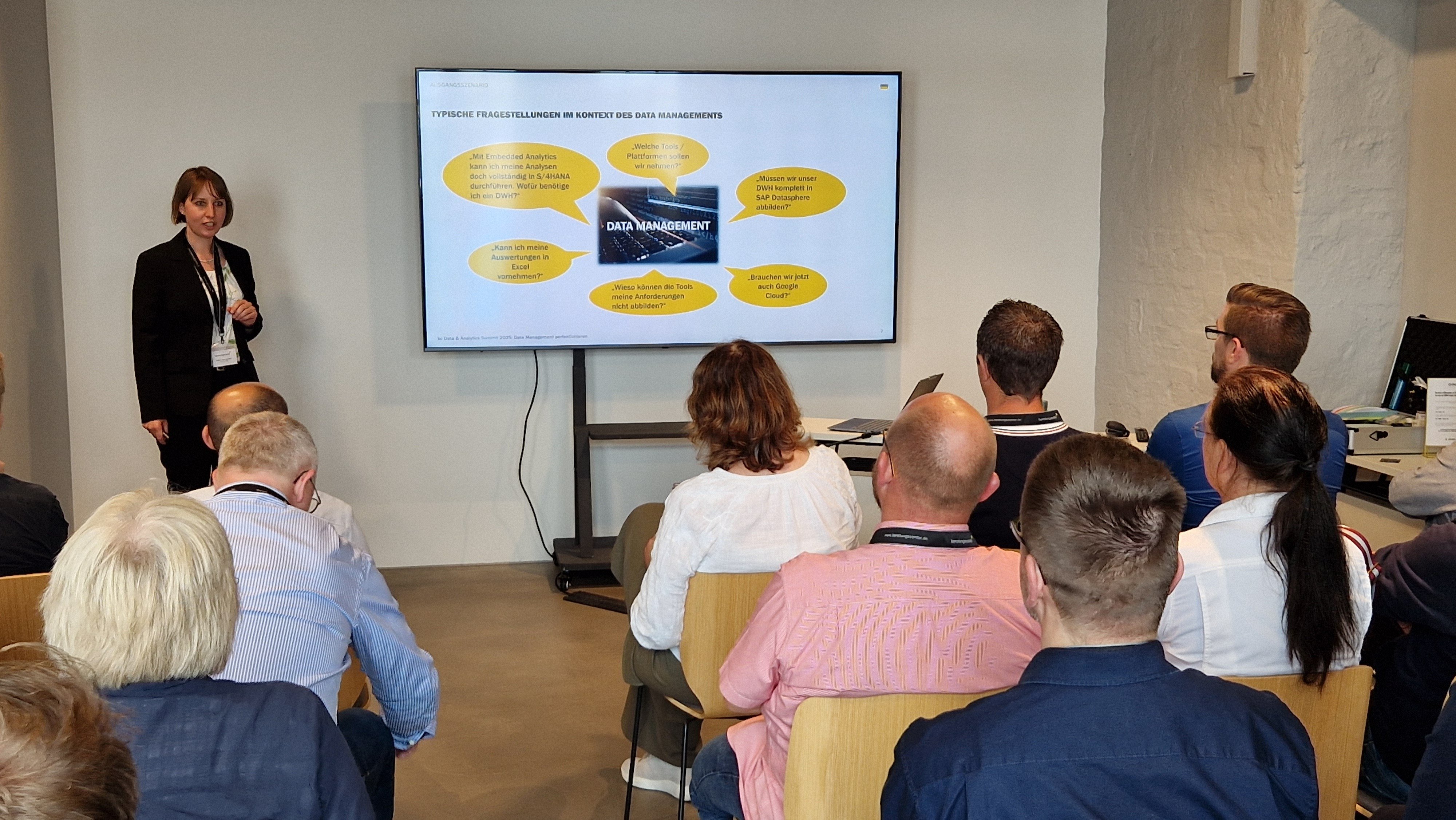 Line of Business Track mit Maike Lauber-Spychalski